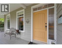 Ensuite - 810 Reid Rd, French Creek, BC V9P2E6 Photo 6