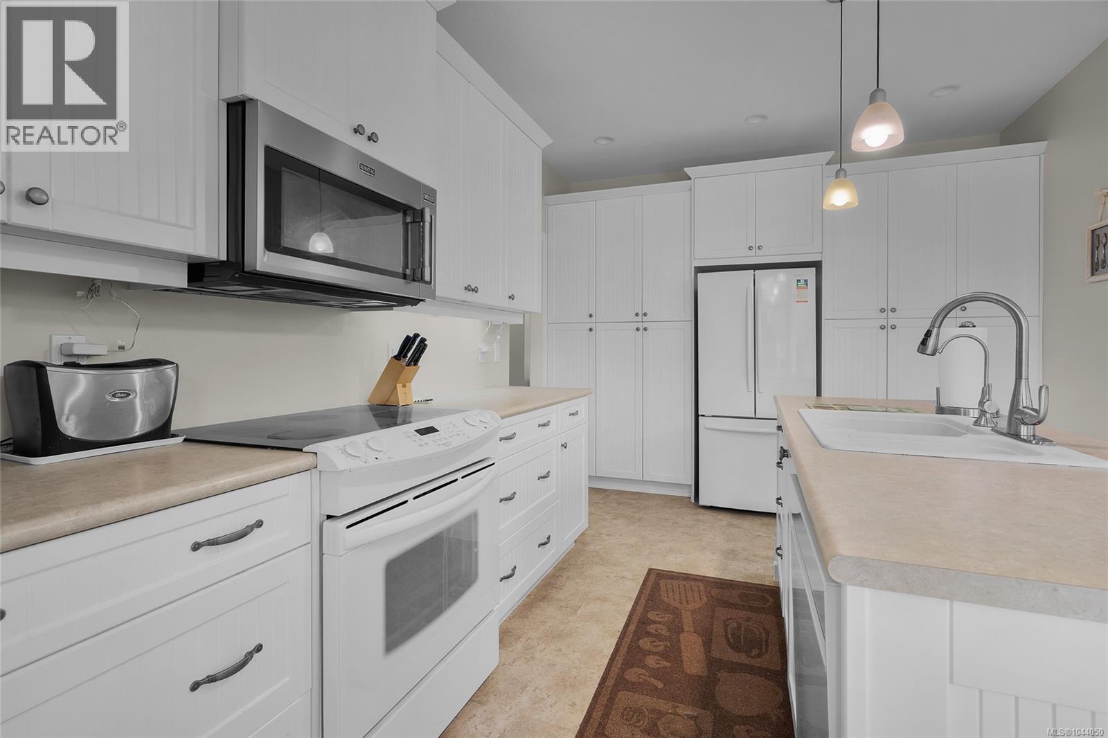 810 Reid Rd - 23