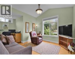 810 Reid Rd, French Creek, BC V9P2E6 Photo 36