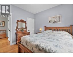 810 Reid Rd, French Creek, BC V9P2E6 Photo 34
