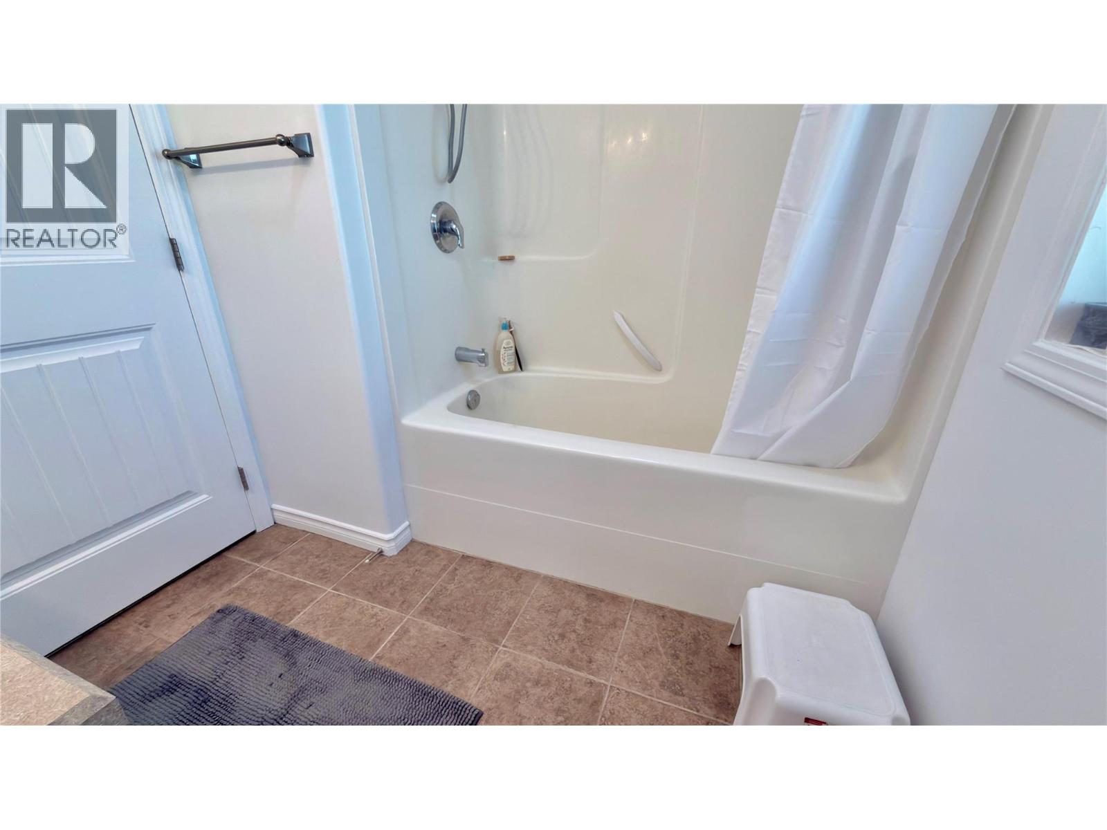 1606 33 Highway - 52