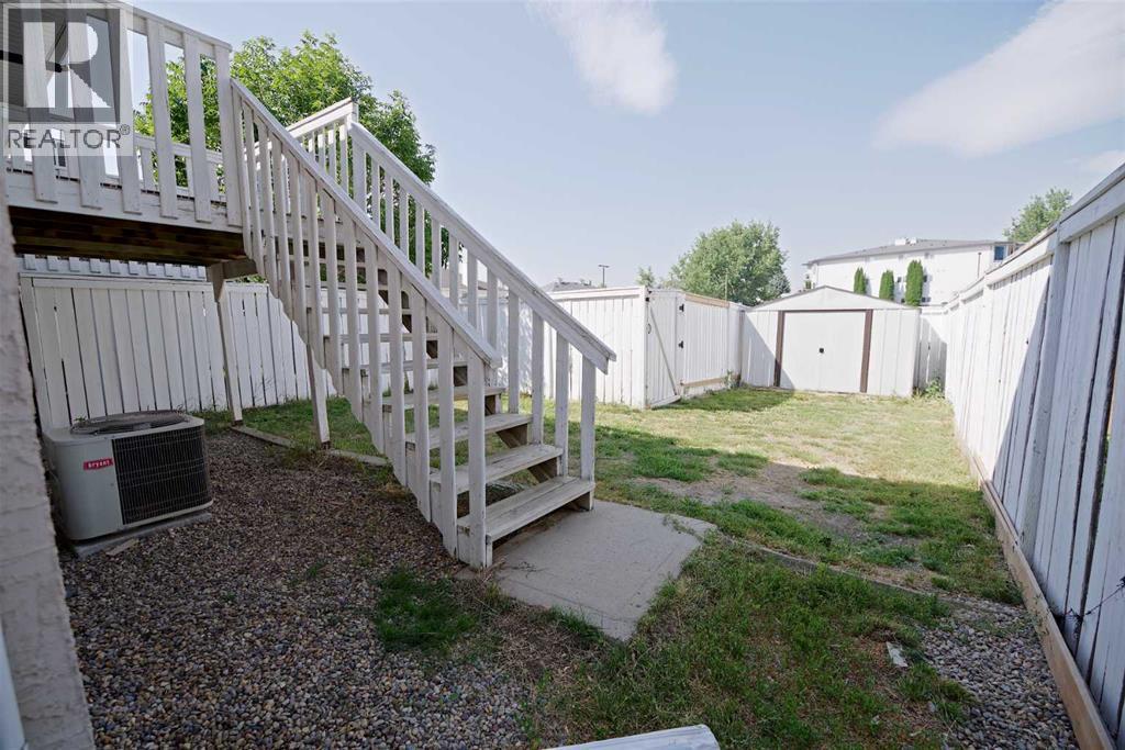 156 Jerry Potts Boulevard W - 16