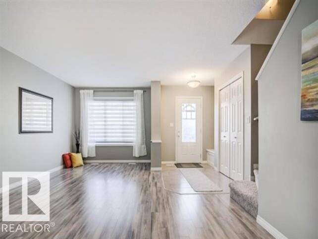 3221 CHERRY Crescent SW - Photo 8