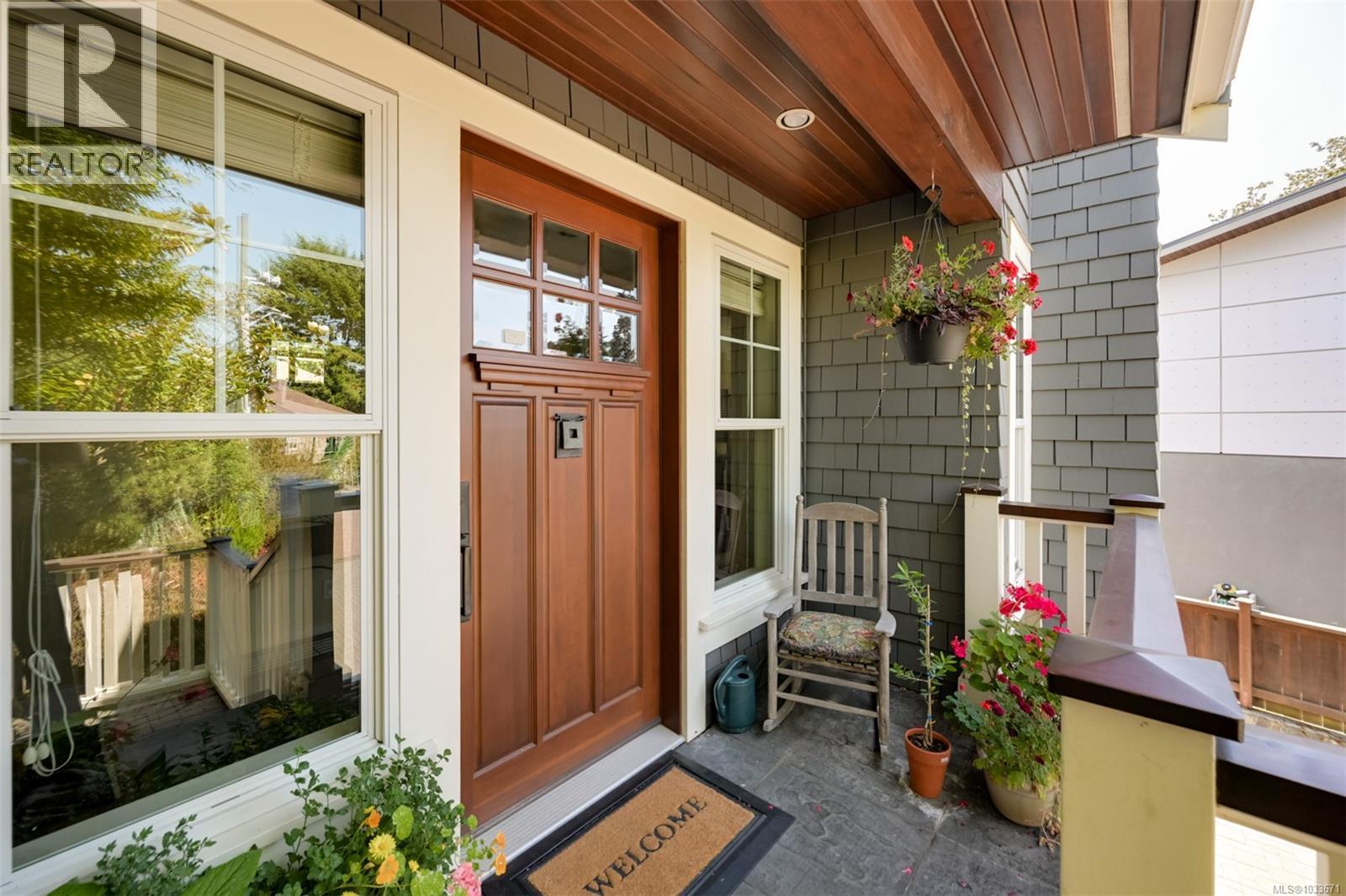 12 Briar Pl - Image 3