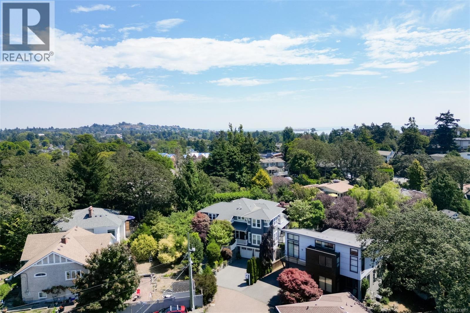 12 Briar Pl - 72