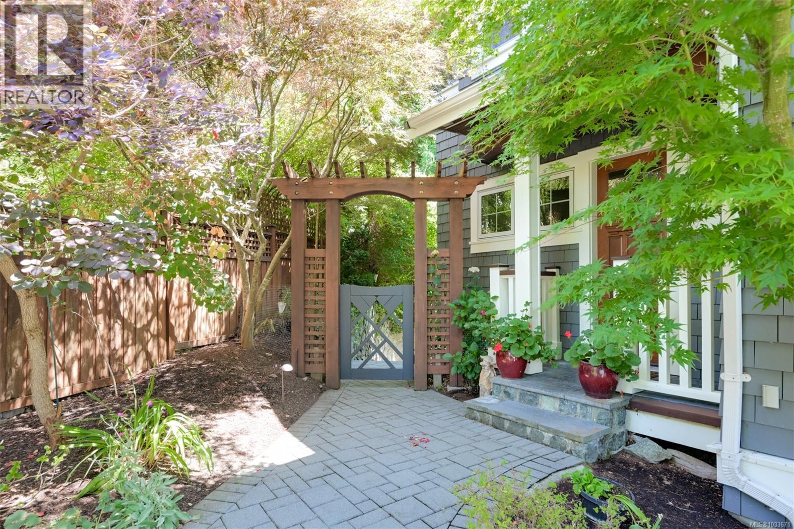 12 Briar Pl - 69