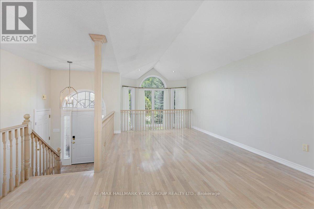 45 HIGHCASTLE AVENUE - 10