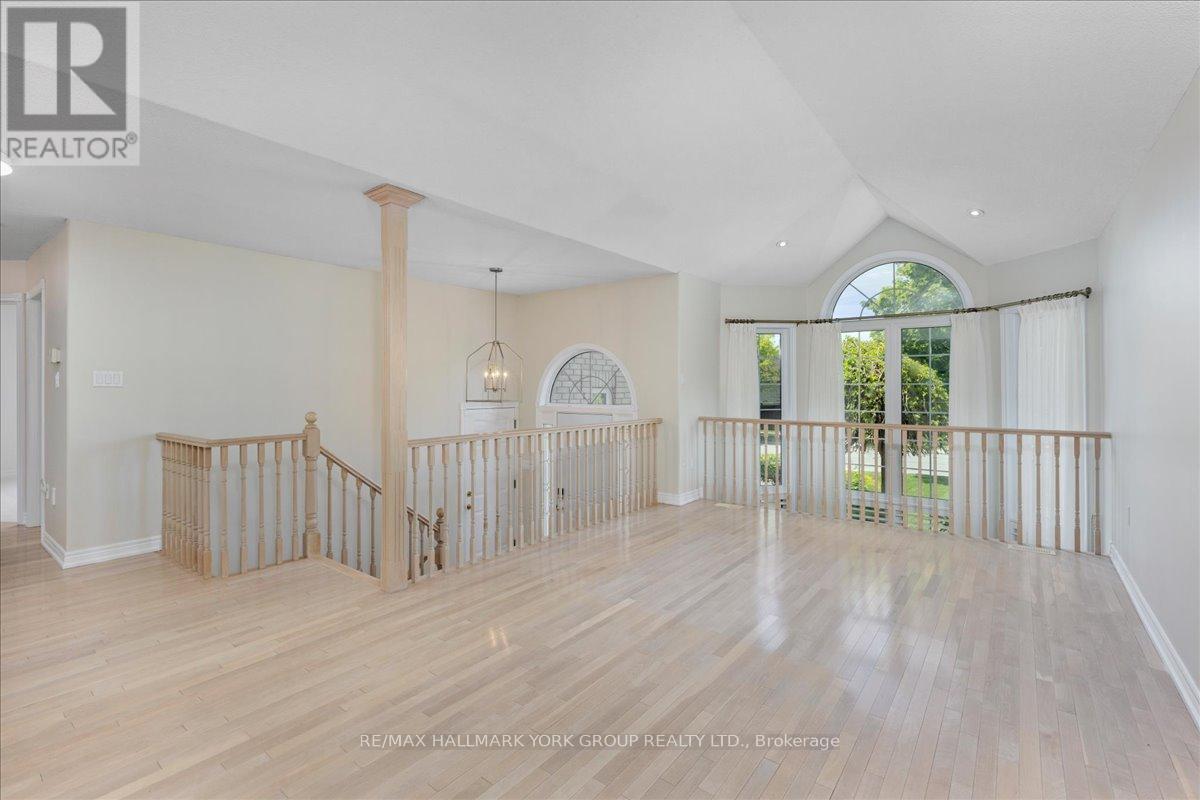 45 HIGHCASTLE AVENUE - 12
