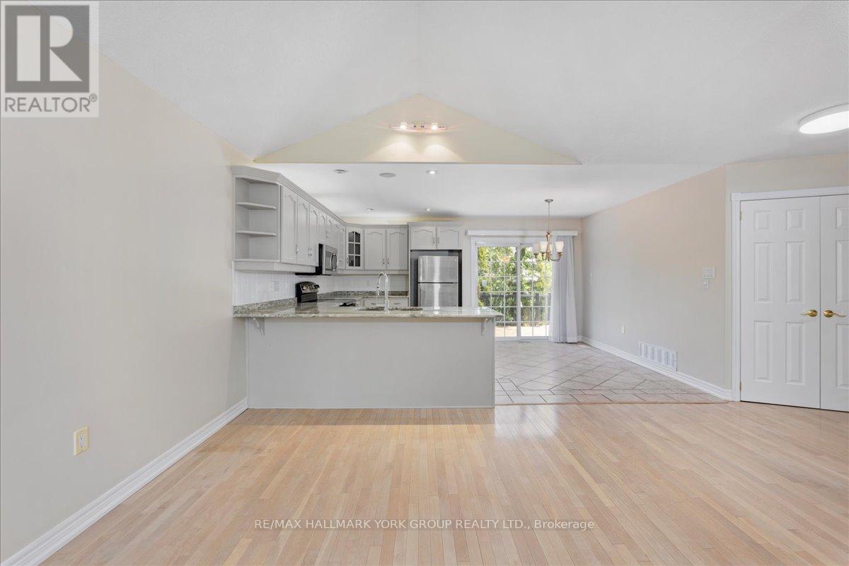 45 HIGHCASTLE AVENUE - 14
