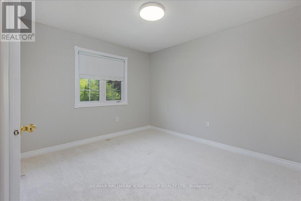 45 HIGHCASTLE AVENUE - 25