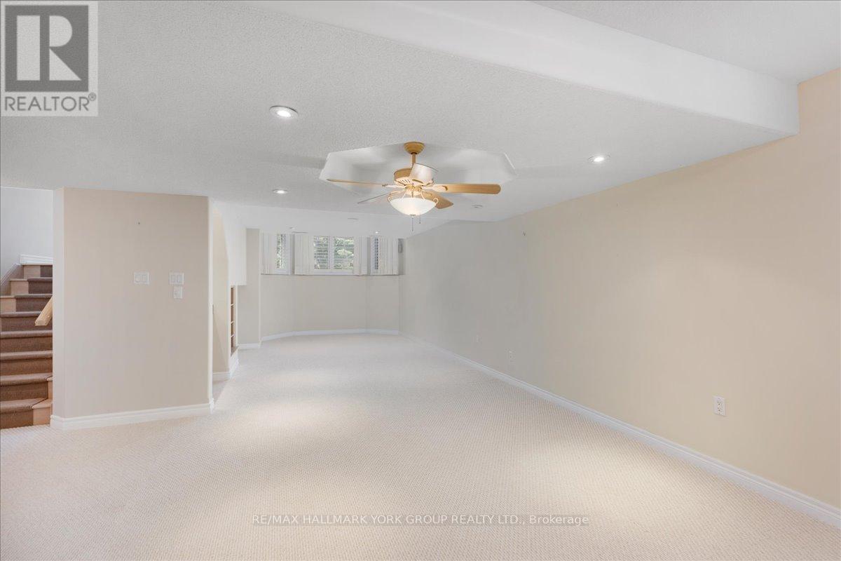 45 HIGHCASTLE AVENUE - 28