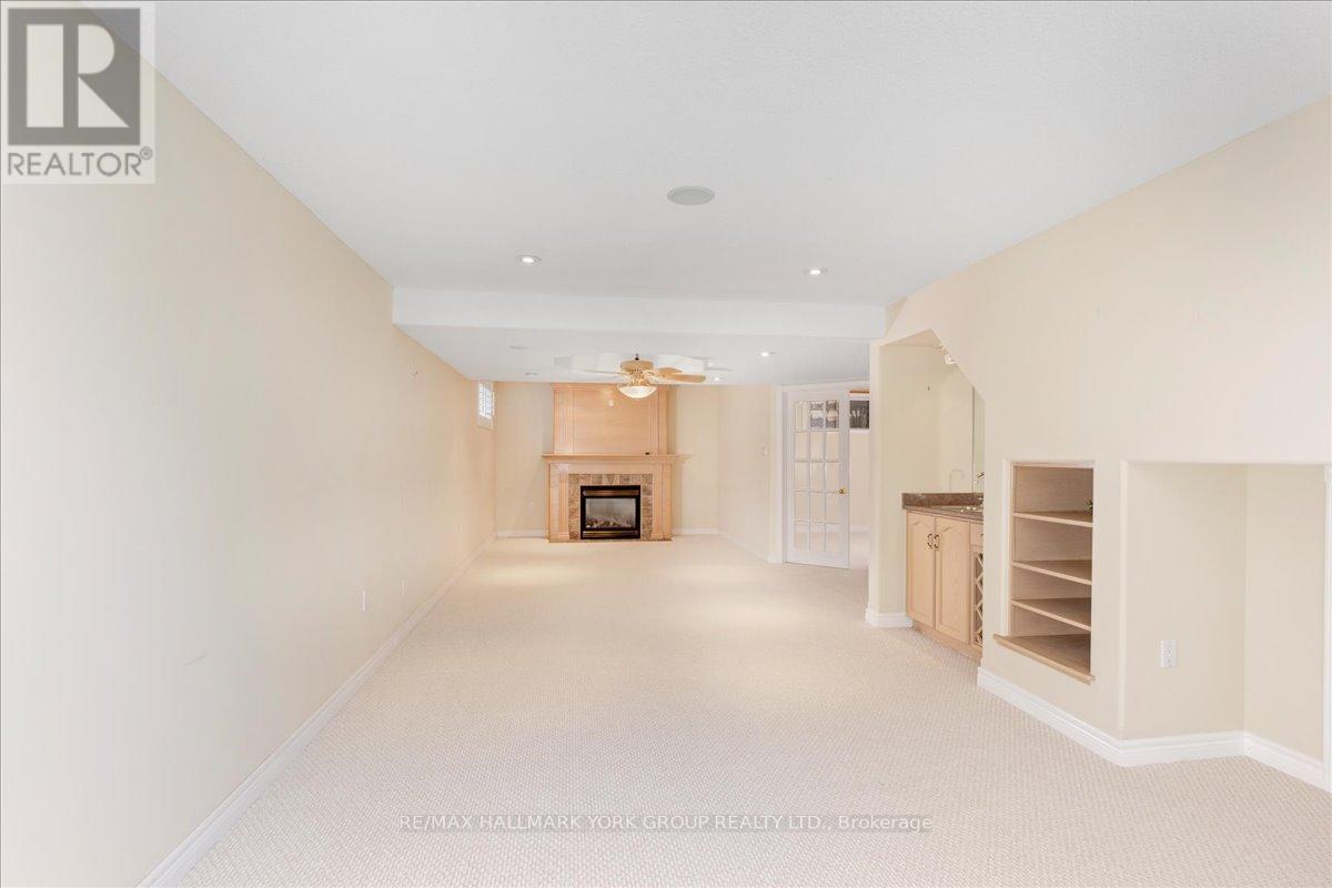 45 HIGHCASTLE AVENUE - 31