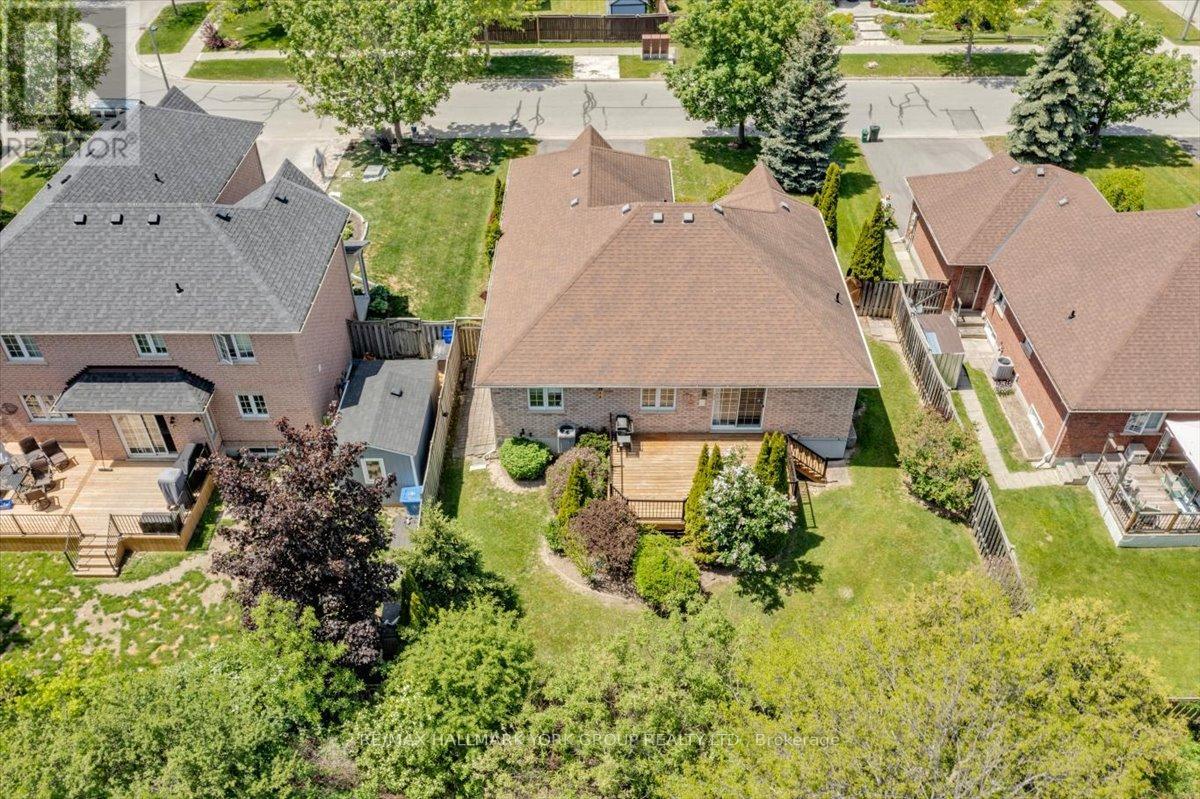 45 HIGHCASTLE AVENUE - 5