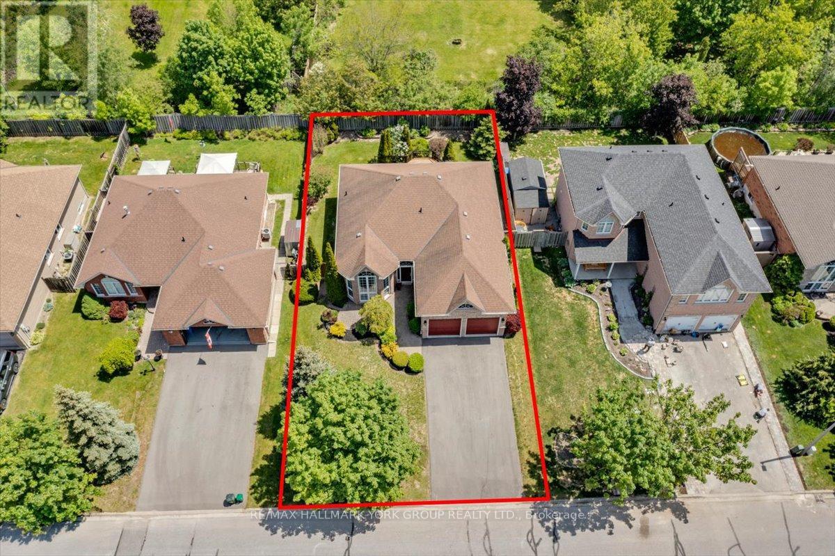 45 HIGHCASTLE AVENUE - 6