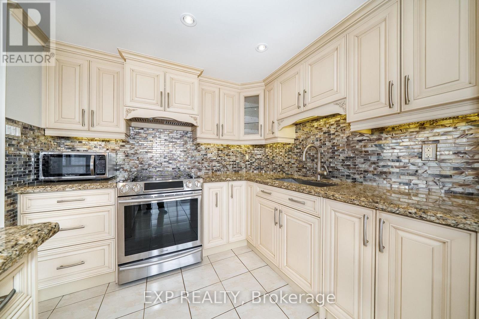 #404 30 HARDING BOULEVARD W - Image 15