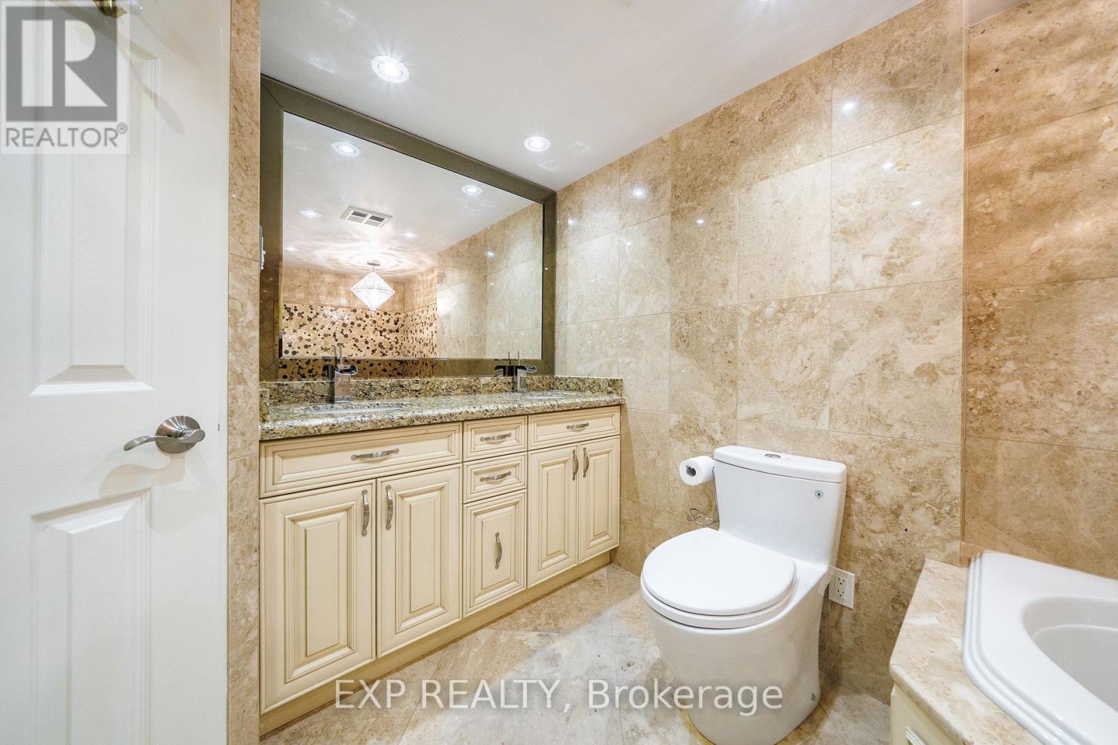 #404 30 HARDING BOULEVARD W - Image 21