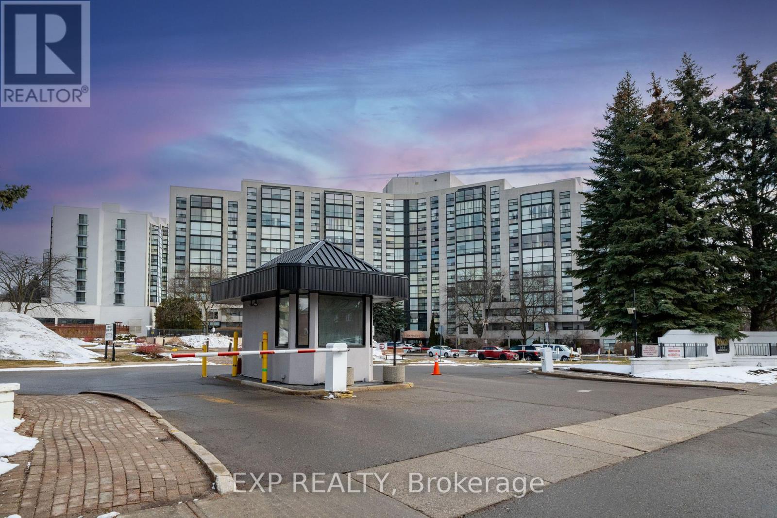 #404 30 HARDING BOULEVARD W - Image 38