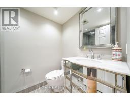 404 - 30 Harding Boulevard W, Richmond Hill, ON L4C9M3 Photo 10