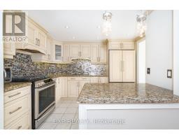404 - 30 Harding Boulevard W, Richmond Hill, ON L4C9M3 Photo 17