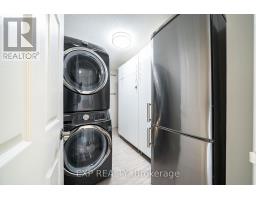 404 - 30 Harding Boulevard W, Richmond Hill, ON L4C9M3 Photo 22