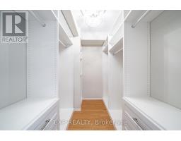 404 - 30 Harding Boulevard W, Richmond Hill, ON L4C9M3 Photo 8