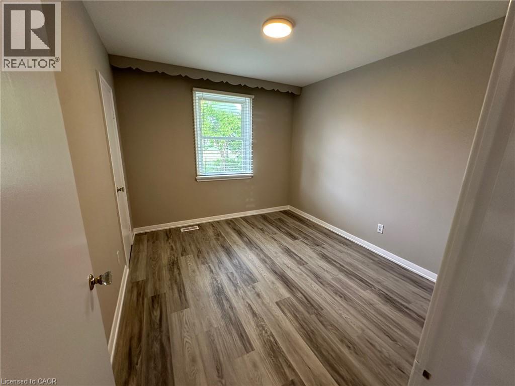 20 LLOYD MANOR Road - 19
