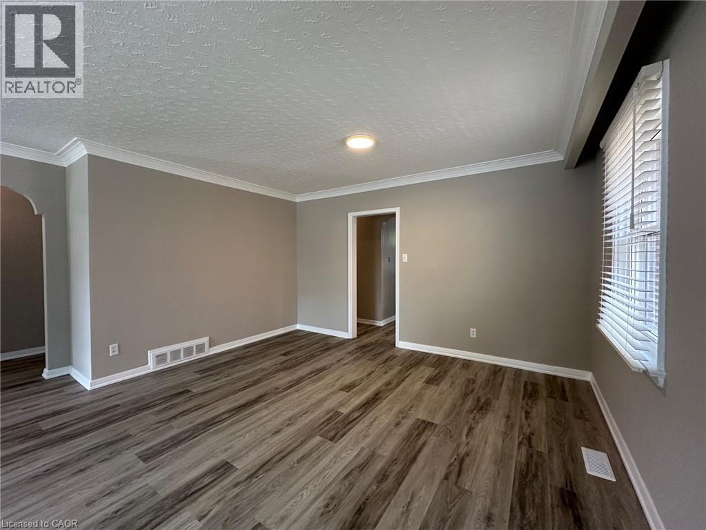 20 LLOYD MANOR Road - 11