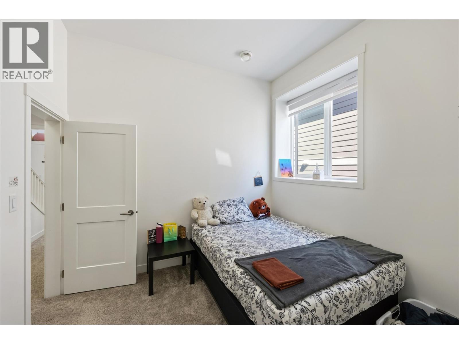 1076 SYER Road - 22