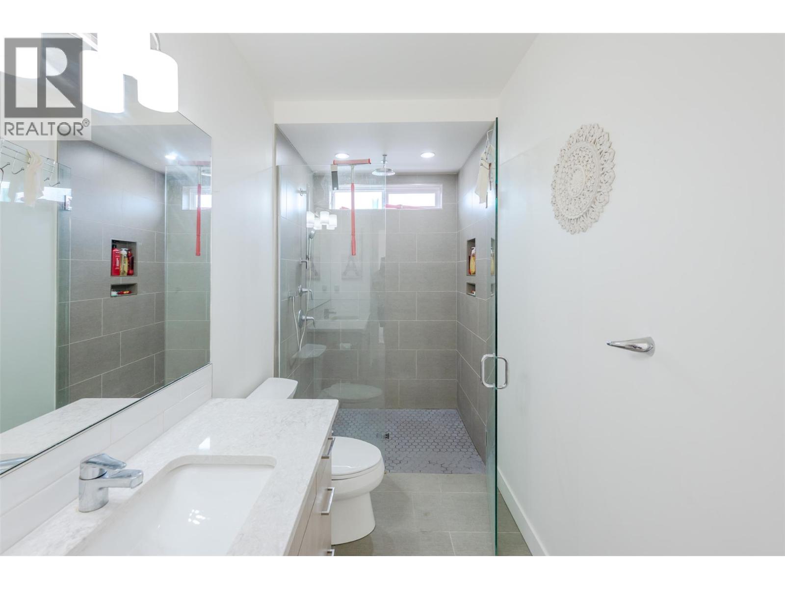 1076 SYER Road - 45
