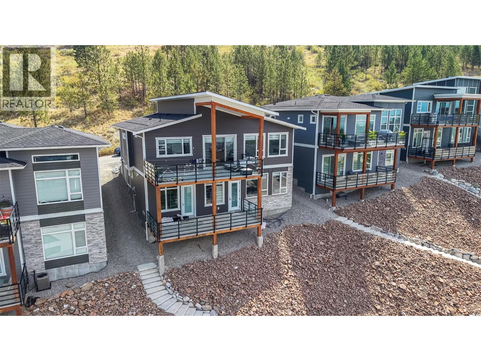 1076 SYER Road - 11