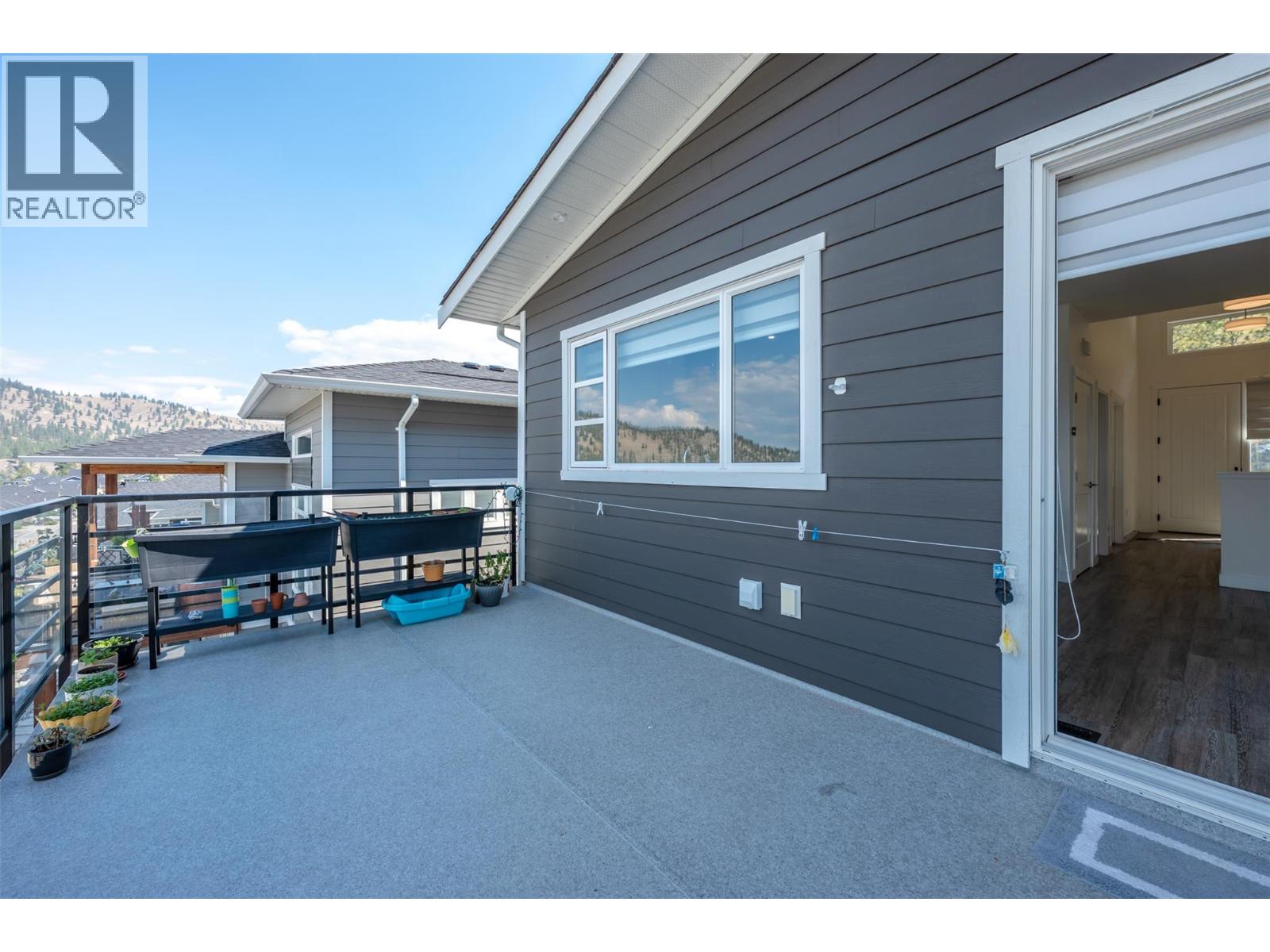 1076 SYER Road - 60