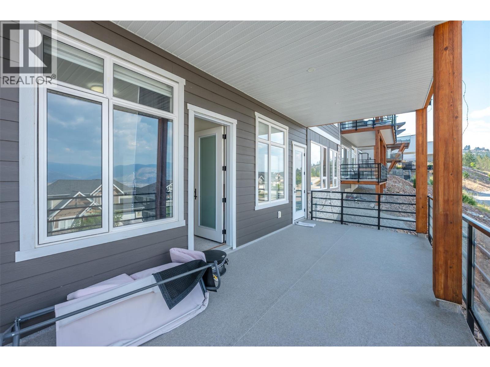 1076 SYER Road - 26