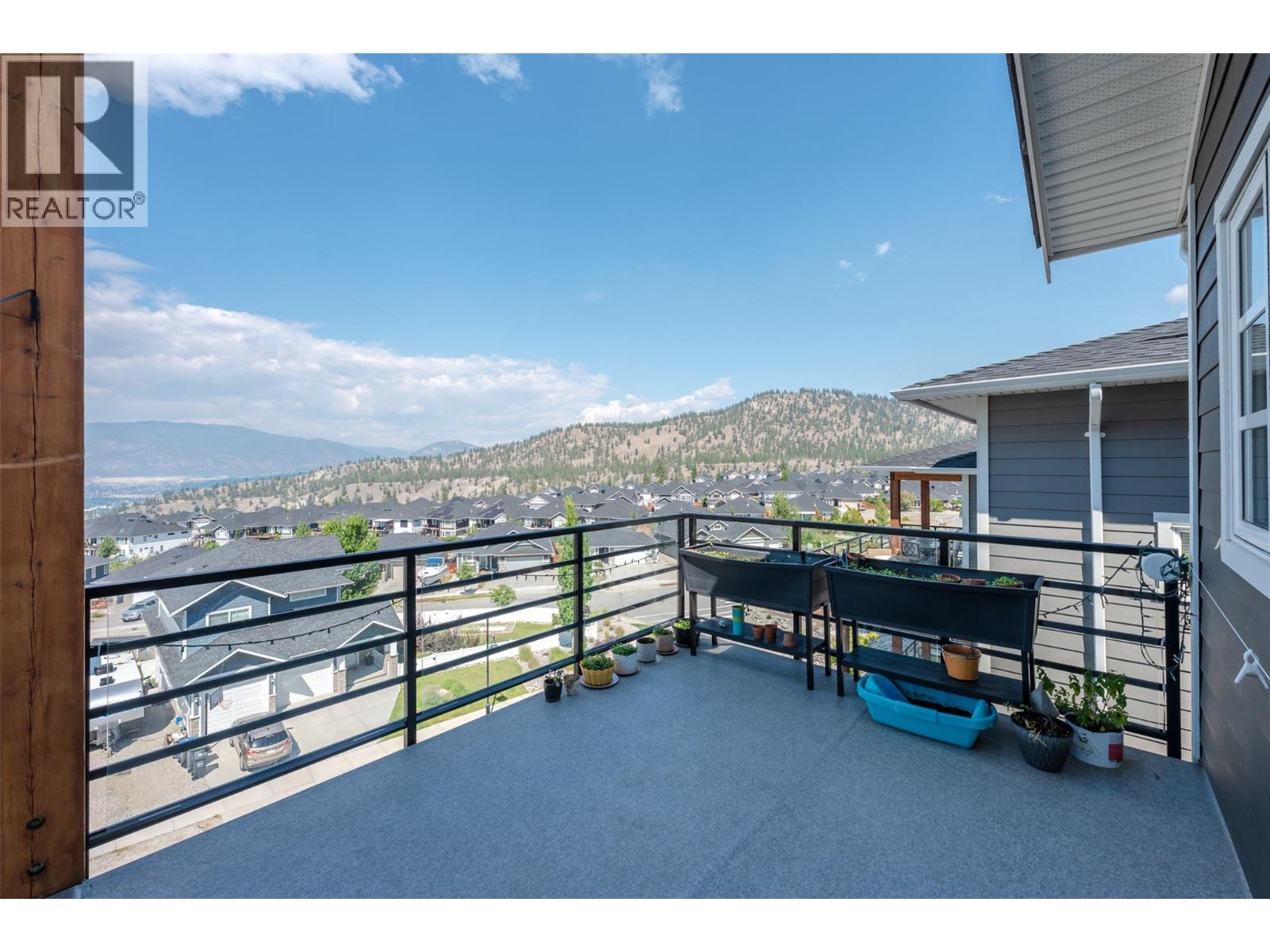1076 SYER Road - 56
