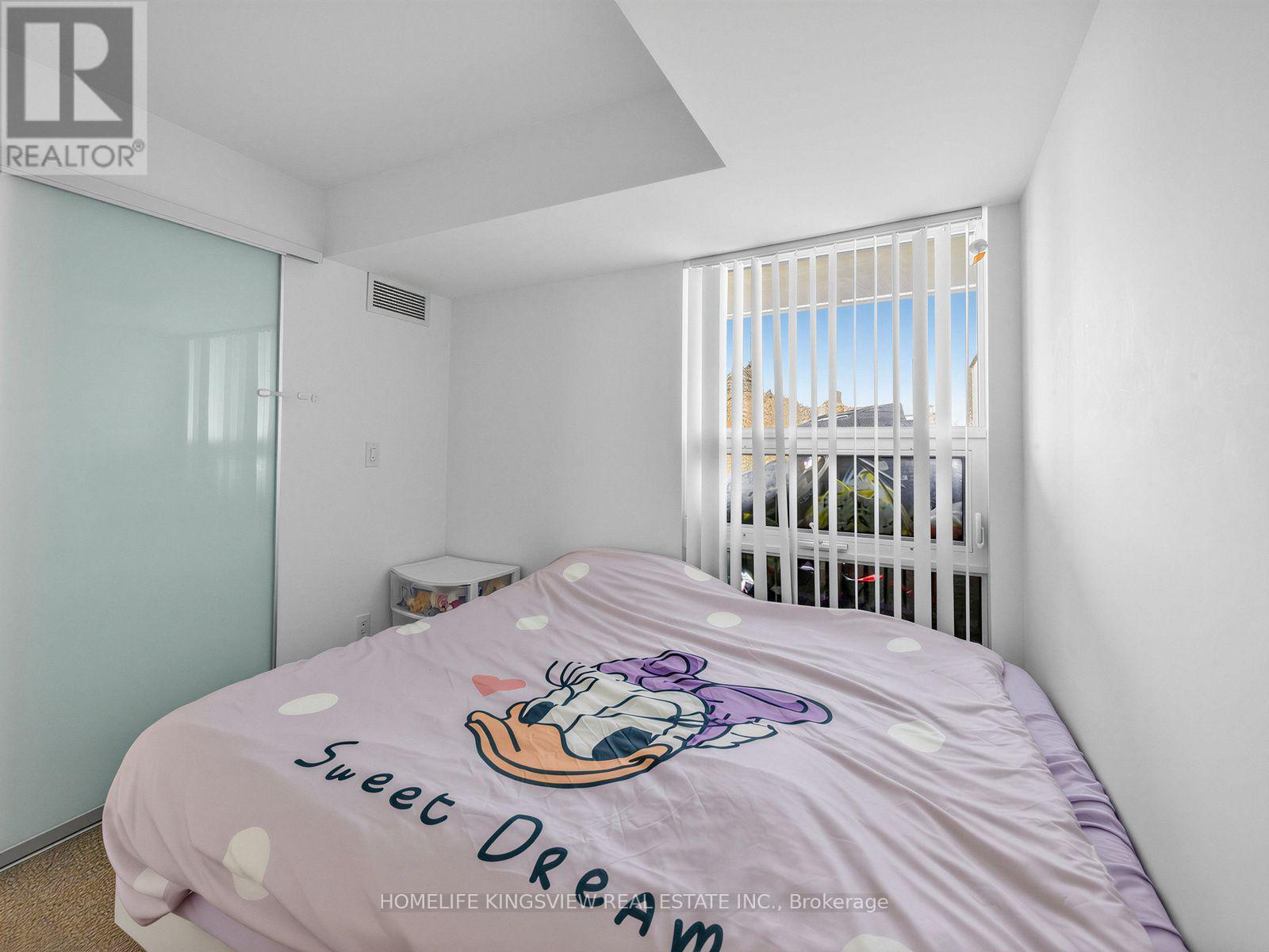 #311 160 FLEMINGTON ROAD - 13