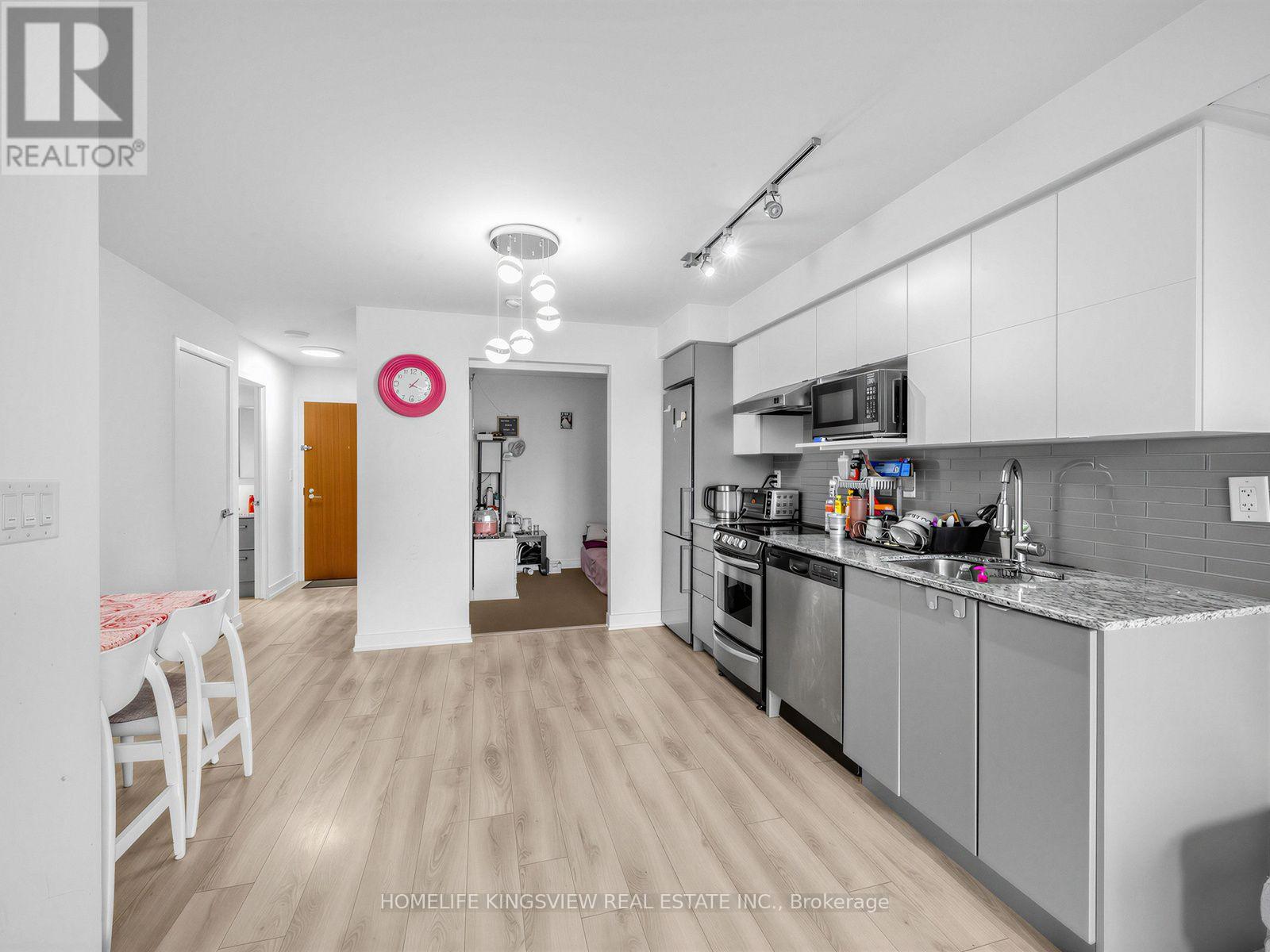 #311 160 FLEMINGTON ROAD - 8