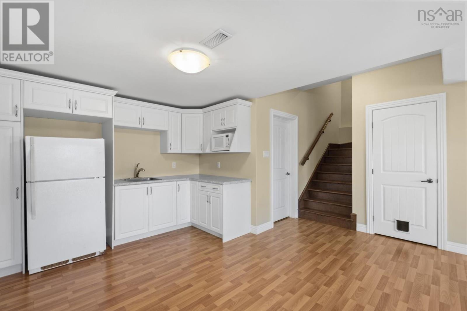 172 Voyageur Way - 36