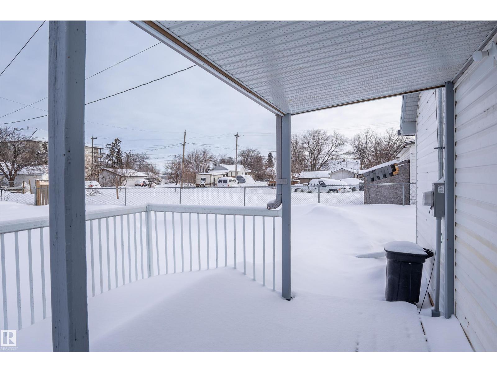 5107 52 Ave - 16