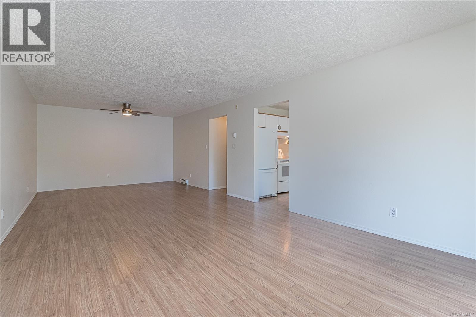 #207 273 Coronation Ave - 10