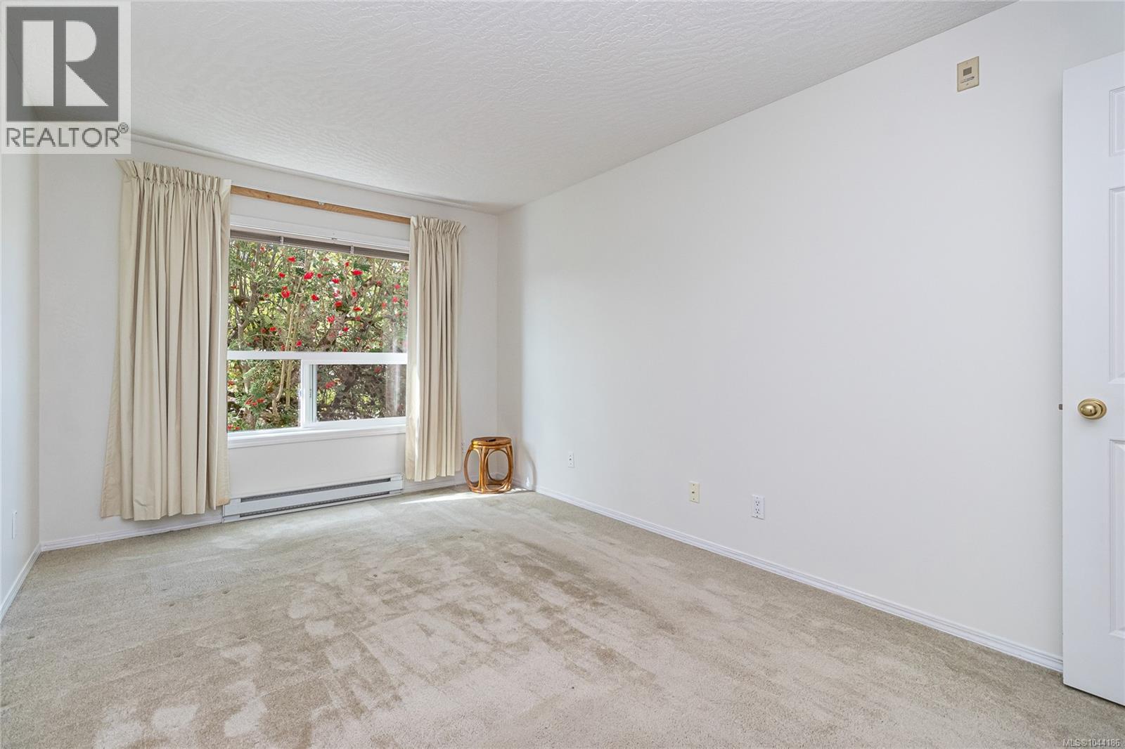 #207 273 Coronation Ave - 19