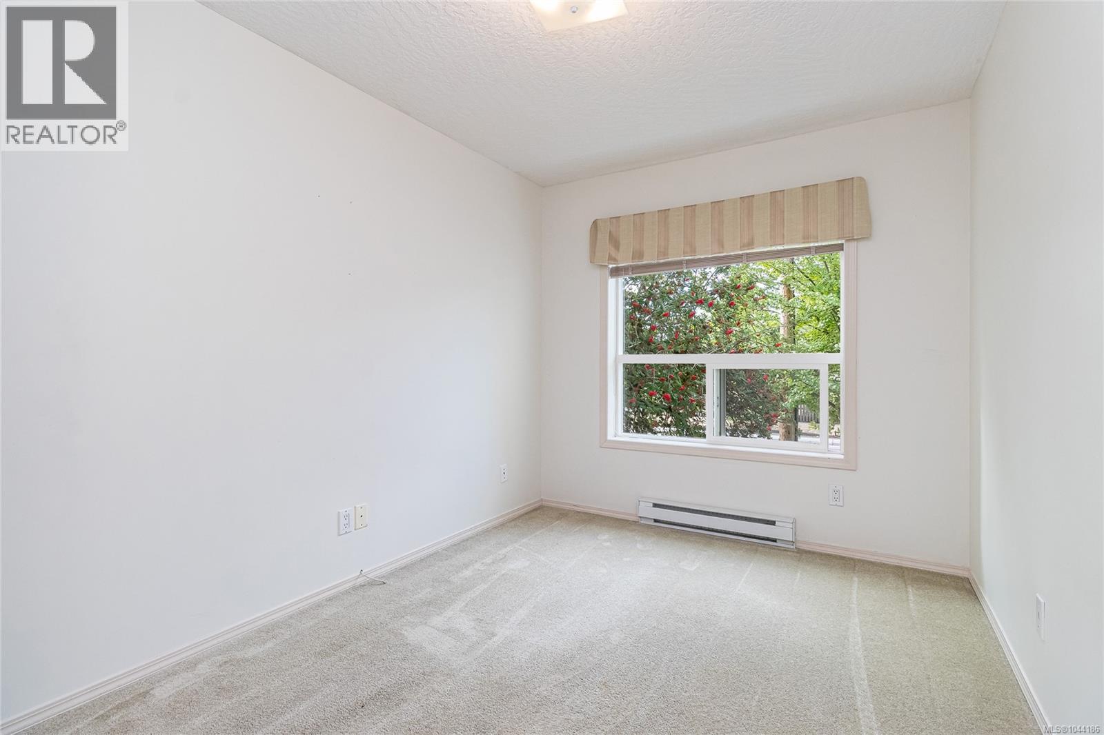 #207 273 Coronation Ave - 24
