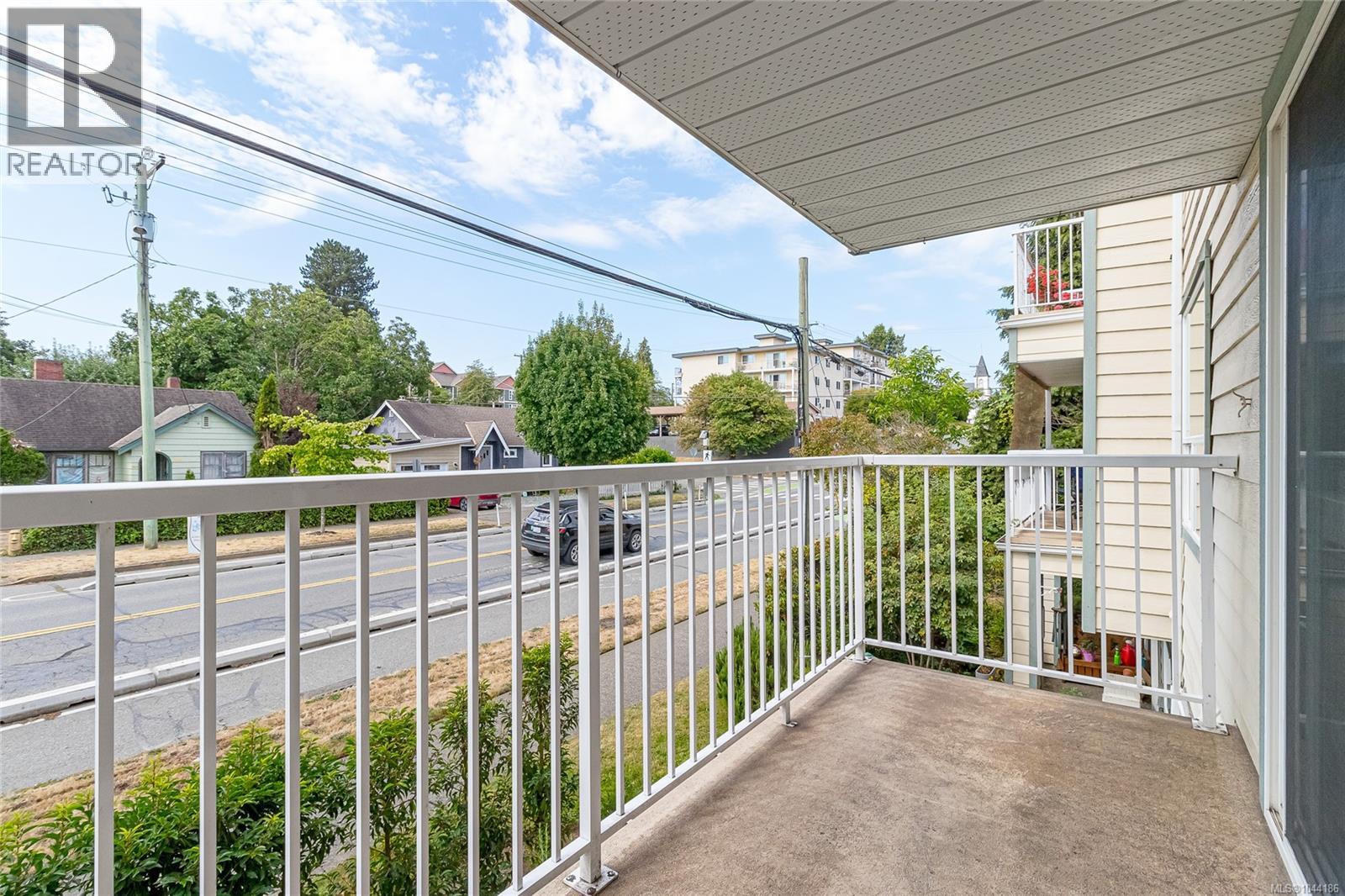 #207 273 Coronation Ave - 30