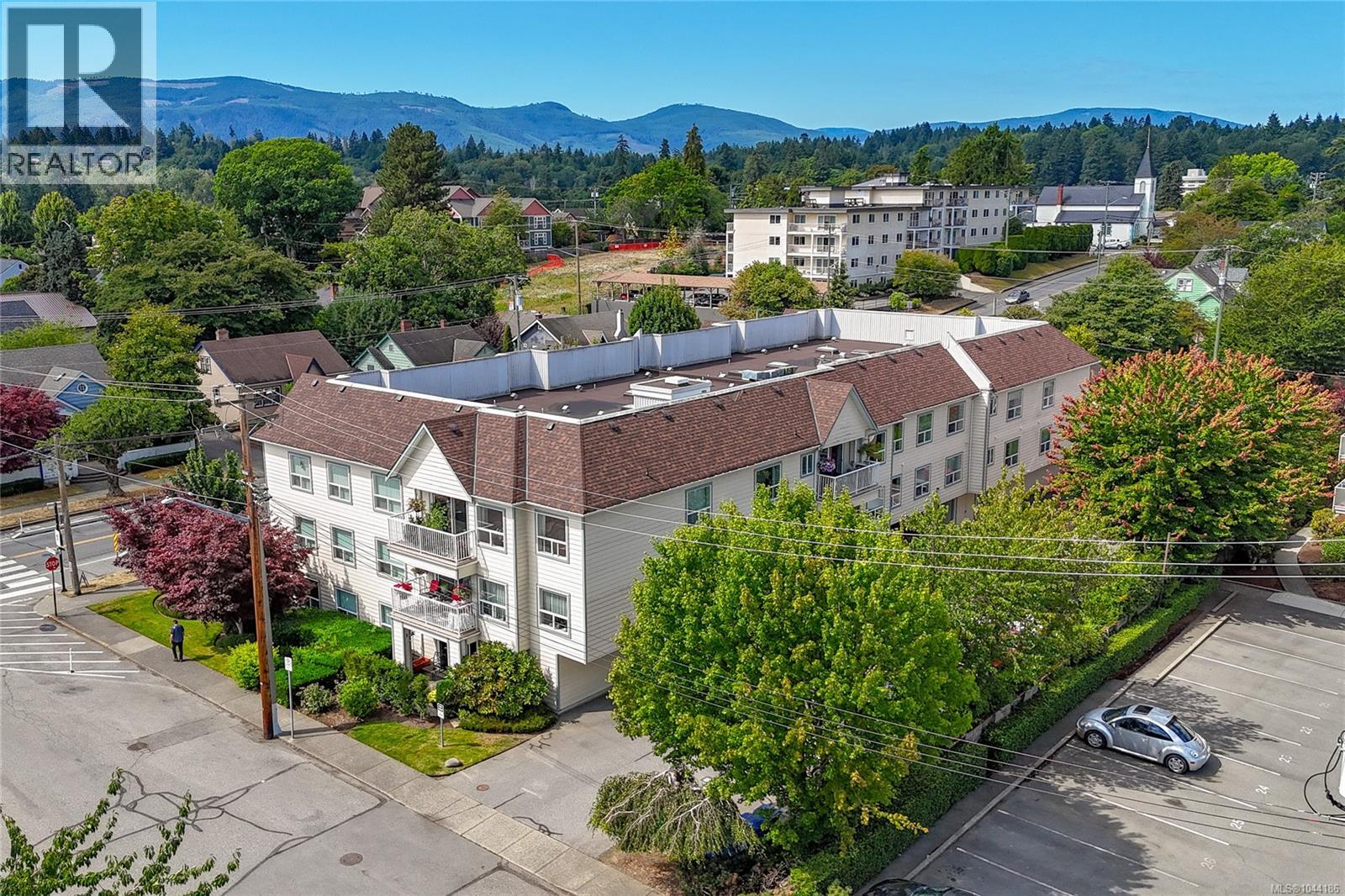 #207 273 Coronation Ave - 36
