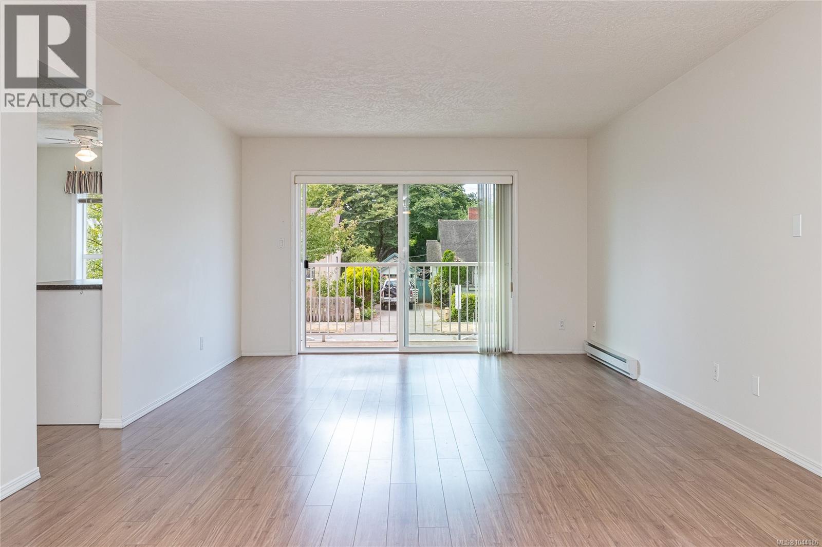 #207 273 Coronation Ave - 8