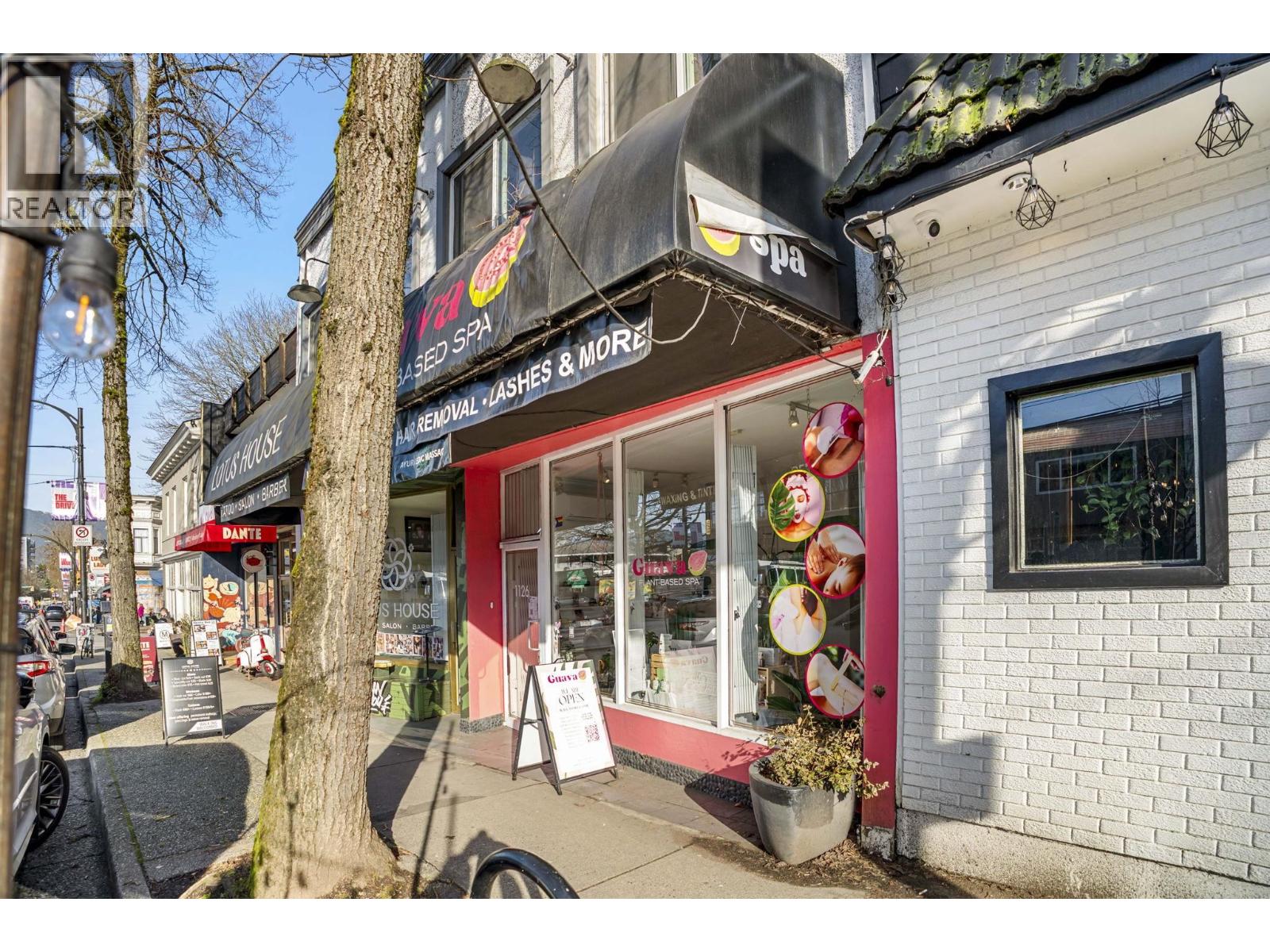 1126 COMMERCIAL DRIVE, Vancouver — photo 3