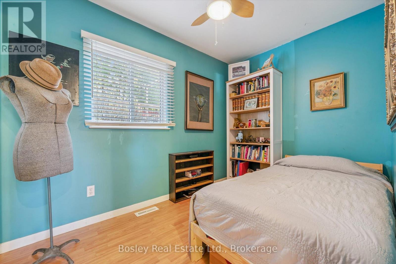 32 HOLLY TRAIL - 26