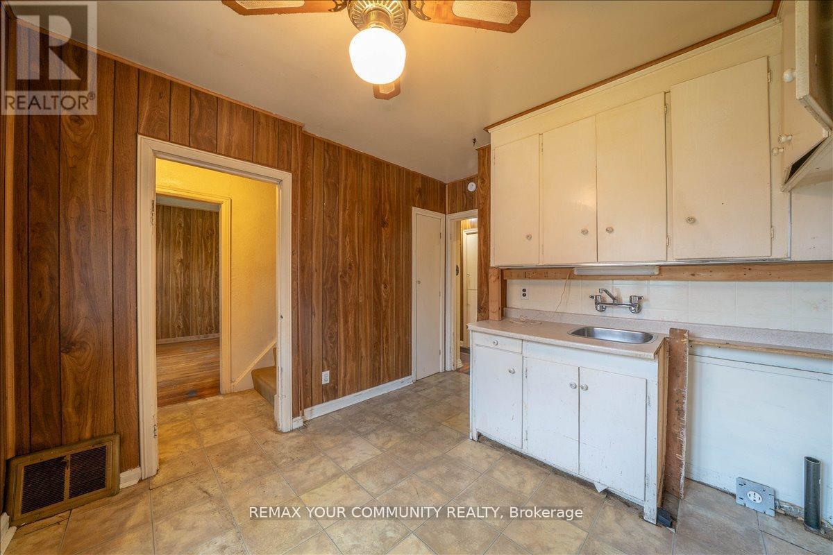 31 ALLISTER AVENUE - 11