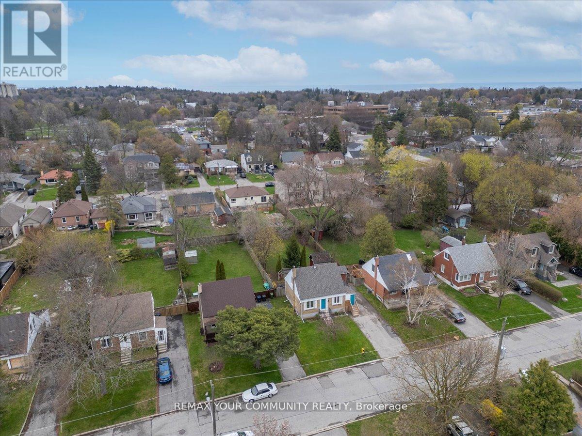 31 ALLISTER AVENUE - 6