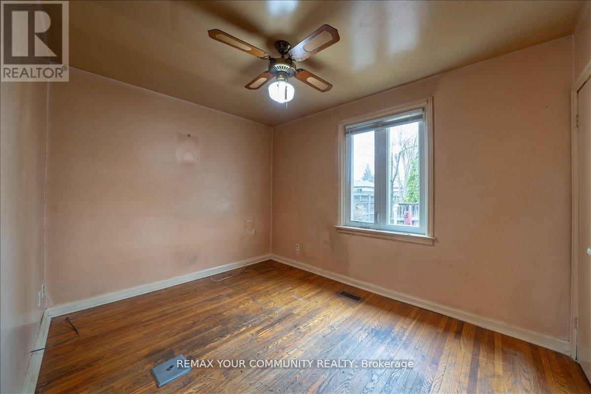 31 ALLISTER AVENUE - 19