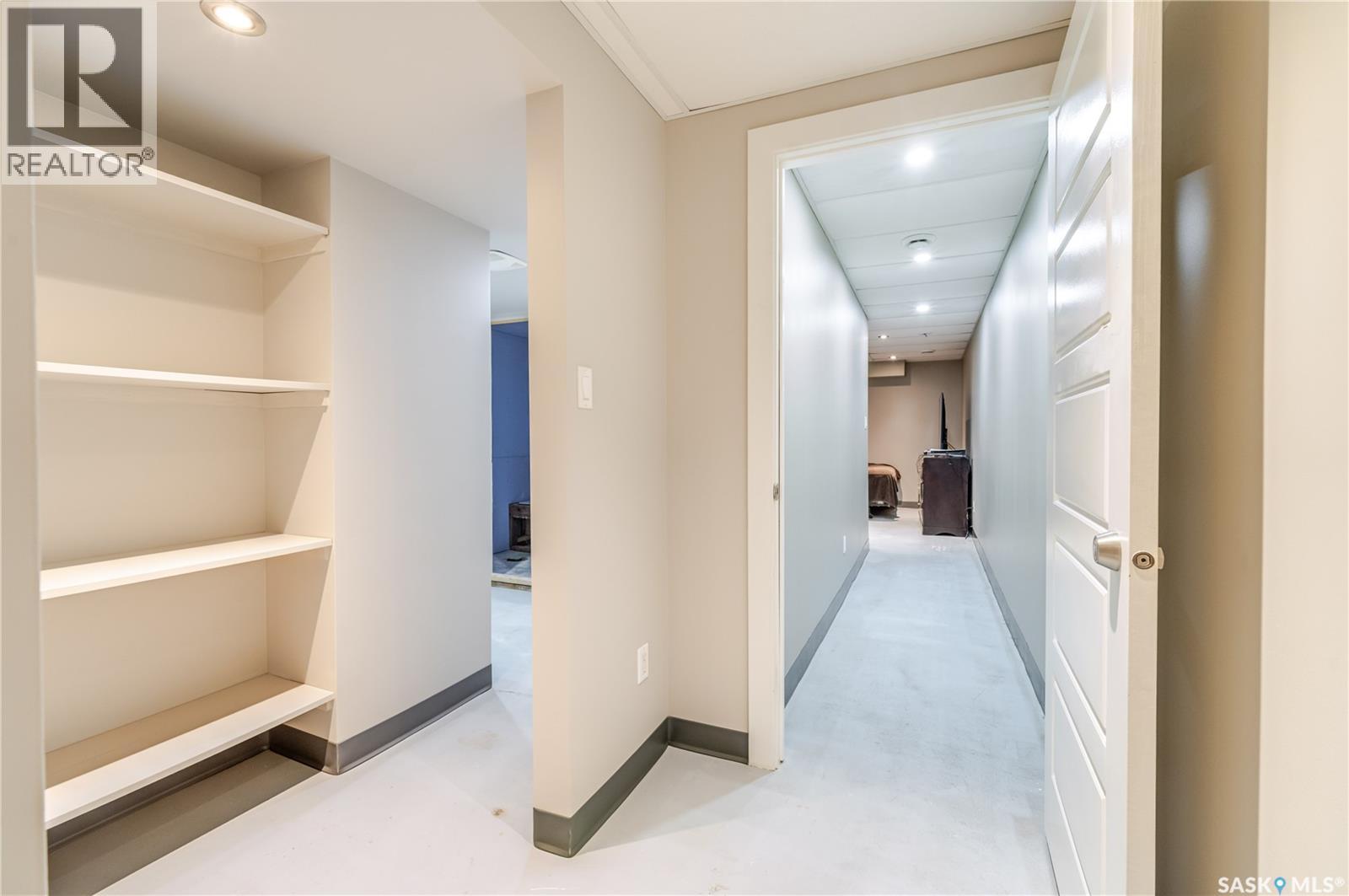 414 Main STREET S - 48