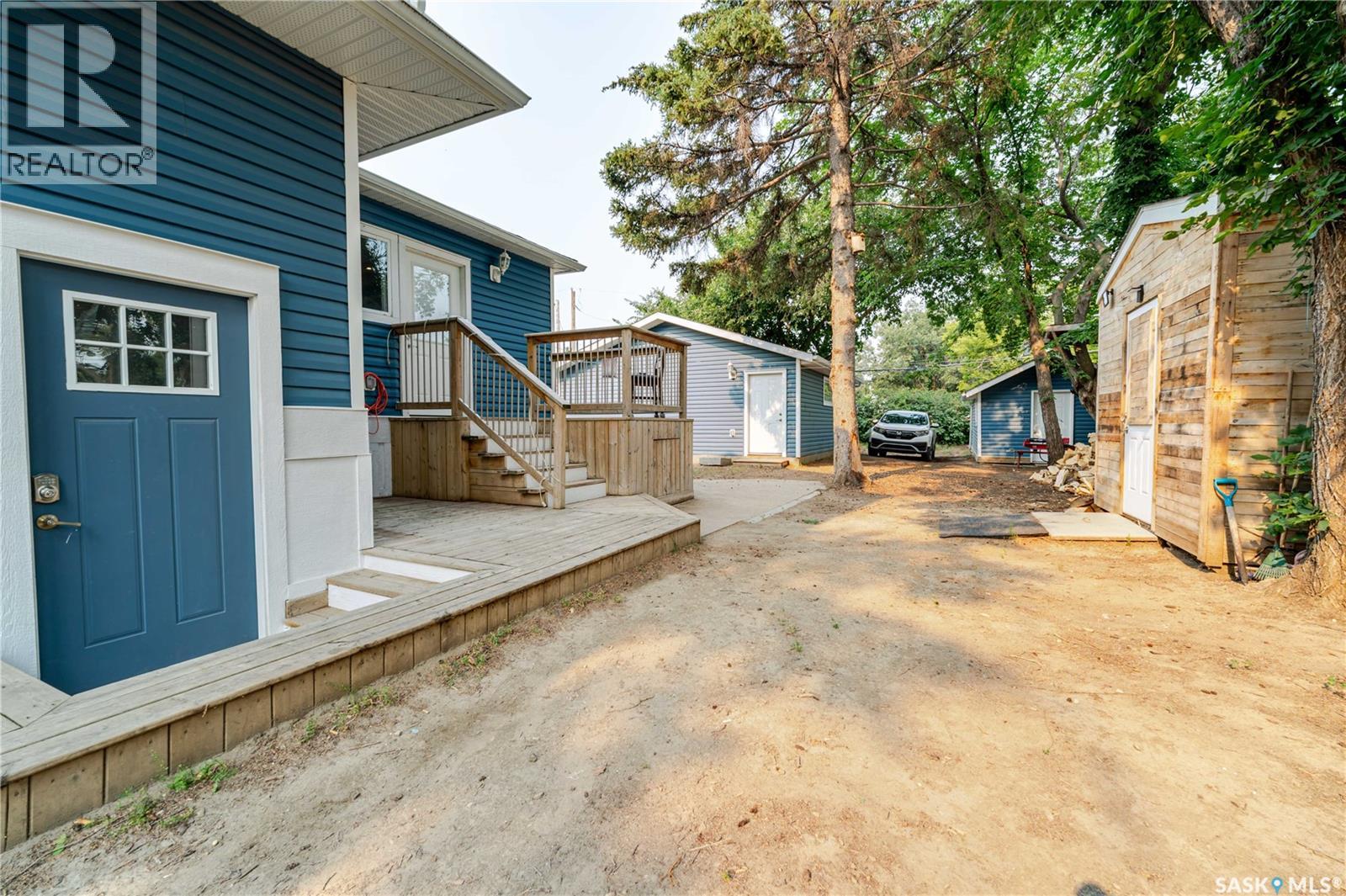 414 Main STREET S - 7